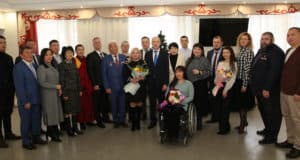 Глава региона встретился с членами Общественной палаты Олег Хорохордин поблагодарил Общественную палату республики за эффективную работу