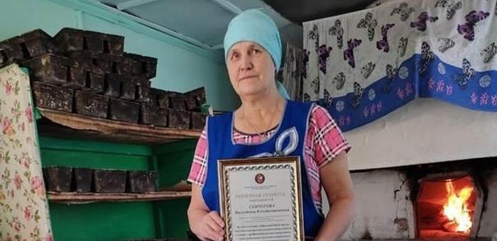 Уникальный хлеб из русской печи готовят в Мульте