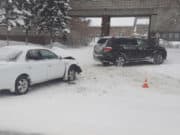 Девушка на Toyota Highlander устроила ДТП возле Аграрного колледжа Девушка на Toyota Highlander устроила ДТП возле Аграрного колледжа