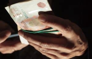 Жительница Улаганского района скачала приложение и лишилась почти 156 тыс. рублей