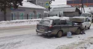 Торопливый водитель иномарки врезался в идущую перед ним «Ладу»
