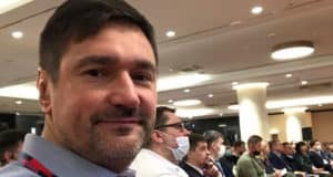 Бывший руководитель ГАГУ перебрался во Францию