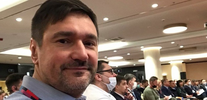 Бывший руководитель ГАГУ перебрался во Францию