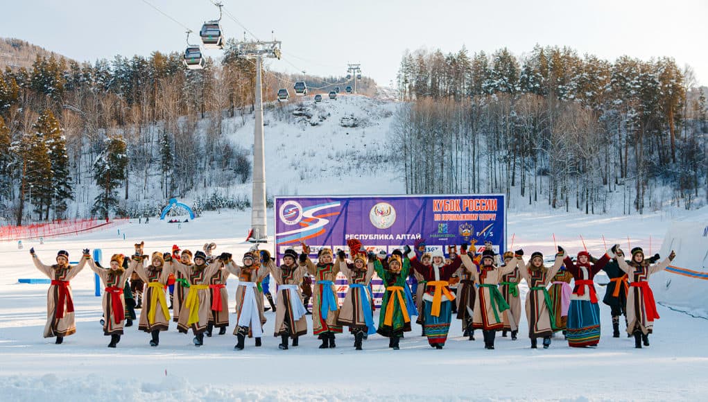 Более 150 горнолыжников из шести стран выступят на этапе Кубка России в Манжероке