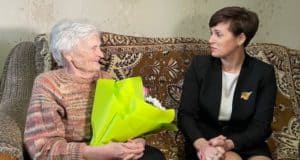 «Собирали крошки хлеба, чтобы выжить»: жительница блокадного Ленинграда о своем детстве «Собирали крошки хлеба, чтобы выжить»: жительница блокадного Ленинграда о своем детстве