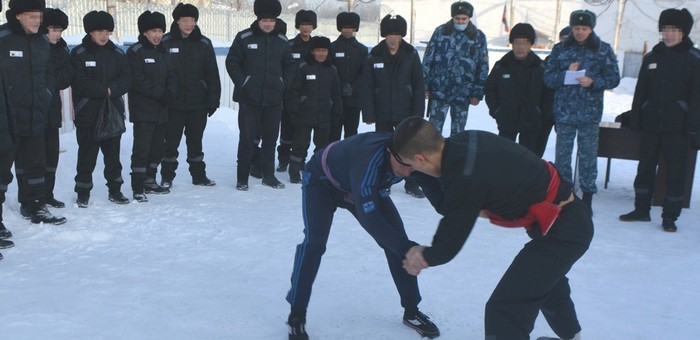 В колонии строгого режима устроили соревнования по борьбе куреш