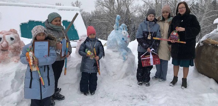В Горно-Алтайске выбрали лучших снеговиков