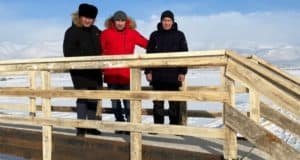 В Кош-Агаче построили пешеходный мост через Чую