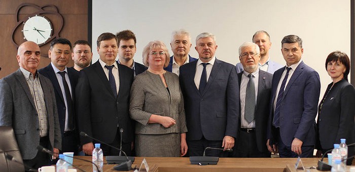 На совещании в НГУ обсудили ключевые проекты развития Республики Алтай