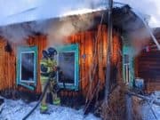 На пожаре в Чемале погиб человек На пожаре в Чемале погиб человек