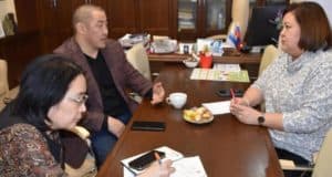 В Республике Алтай поставят спектакль «Арина» по роману Лазаря Кокышева В Республике Алтай поставят спектакль «Арина» по роману Лазаря Кокышева