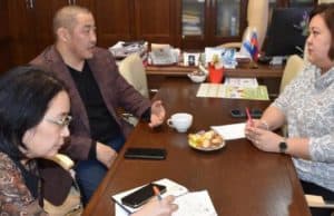 В Республике Алтай поставят спектакль «Арина» по роману Лазаря Кокышева