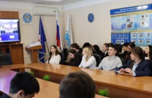 Исполнительный директор «Ростеха» встретился с выпускниками школ Исполнительный директор «Ростеха» встретился с выпускниками школ
