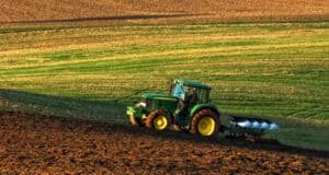 Россельхозбанк на Алтае на 61% нарастил кредитование сезонных работ в 2023 году