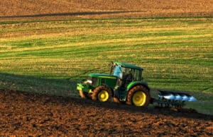 Россельхозбанк на Алтае на 61% нарастил кредитование сезонных работ в 2023 году