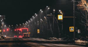 На семи объектах дорожного нацпроекта устроят электроосвещение