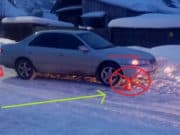 Девушка перебегала дорогу и попала под машину в Горно-Алтайске Девушка перебегала дорогу и попала под машину в Горно-Алтайске
