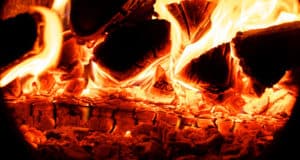 Житель Чойского района сжег в бане документы бросившей его жены
