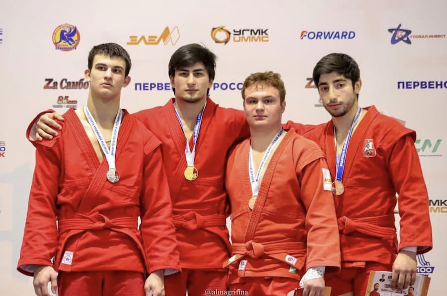 Самбисты из Республики Алтай завоевали две медали на Первенстве России