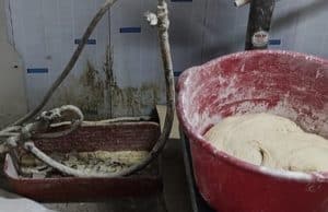 Грязь, дым, следы жира: в Чойском районе из-за антисанитарии закрыли пекарню