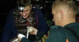 Турист повредил ногу около Каракольских озер, ему потребовалась помощь