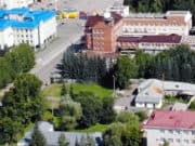 Споры за участок в центре Горно-Алтайска: епархия и «Школьник» остались при своих Споры за участок в центре Горно-Алтайска: епархия и «Школьник» остались при своих