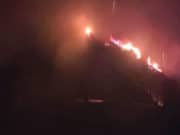 Двухэтажный жилой дом сгорел на Турбазе «Юность» Двухэтажный жилой дом сгорел на Турбазе «Юность»