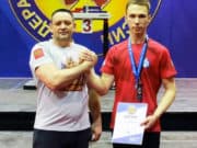 Спортсмен с Алтая завоевал путевку на первенство мира по армрестлингу Спортсмен с Алтая завоевал путевку на первенство мира по армрестлингу