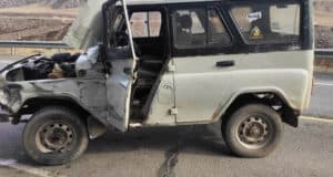 Водитель из Монголии врезался во встречную машину на Чуйском тракте
