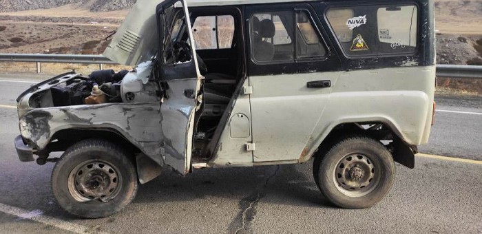 Водитель из Монголии врезался во встречную машину на Чуйском тракте