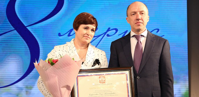 В Республике Алтай наградили выдающихся женщин