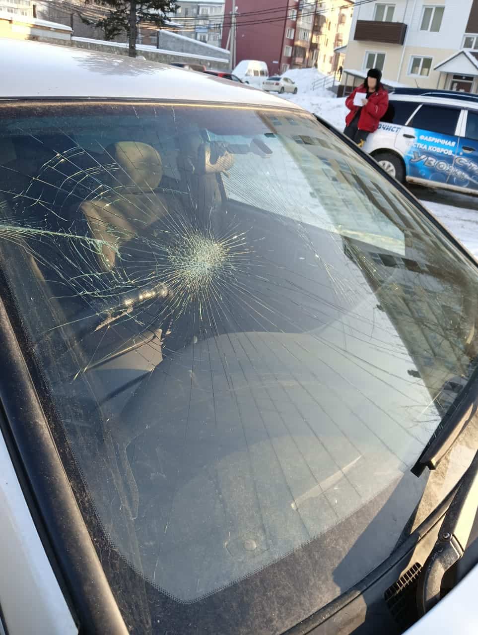 Житель Горно-Алтайска повредил автомобиль бывшей супруги