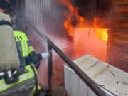 В Горно-Алтайске сгорел жилой дом В Горно-Алтайске загорелся жилой дом