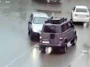 Нетрезвый водитель подбил УАЗ Patriot, поворачивая на перекрестке