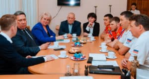 Замминистра науки России встретился с представителями команды ГАГУ по рафтингу