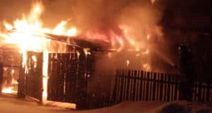 В Турочаке на пожаре погиб человек
