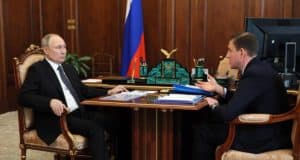 Путин поддержал предложения Турчака выровнять денежное довольствие и меры поддержки для всех участников СВО Владимир Путин поддержал предложения Андрея Турчака выровнять денежное довольствие и меры поддержки для всех участников СВО
