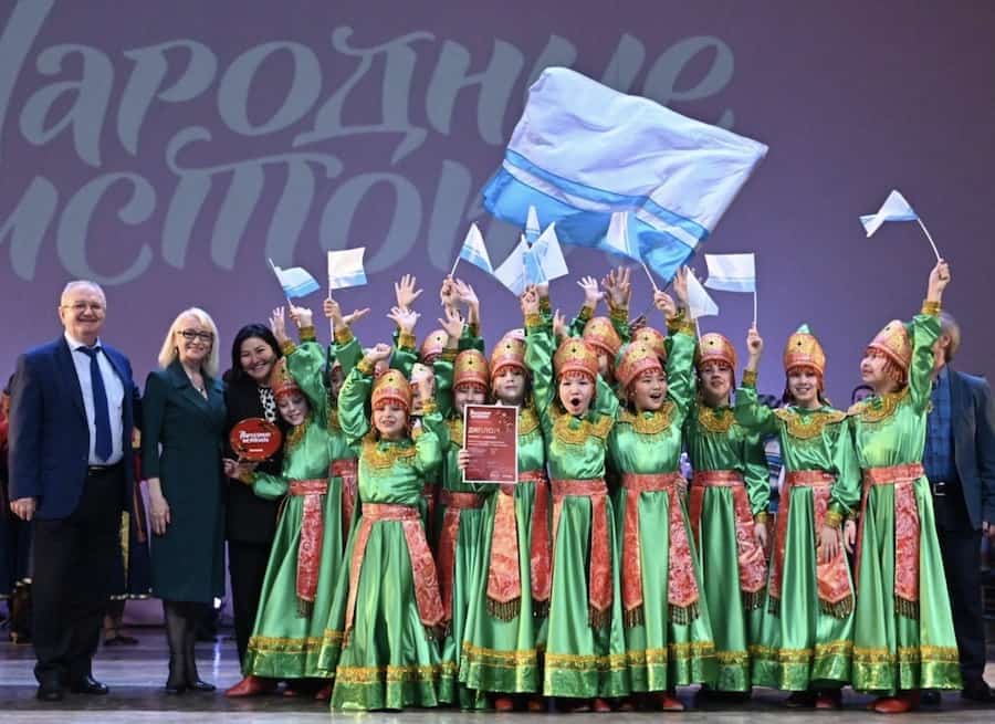 Танцевальный коллектив с Алтая получил Гран-при фестиваля «Народные истоки»