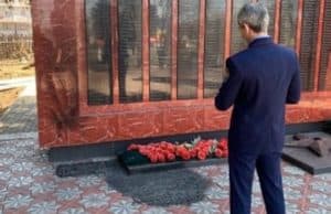 Бастрыкин поручил возбудить уголовное дело по факту вандализма на Мемориале славы в Майме