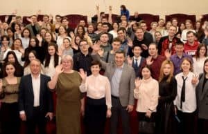 Мэр Горно-Алтайска встретилась со студентами ГАГУ