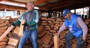 В Шебалино оказали помощь семье участника спецоперации В Шебалино оказали помощь семье участника СВО