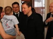 Андрей Турчак в Горно-Алтайске встретился с семьей мобилизованного и участниками СВО