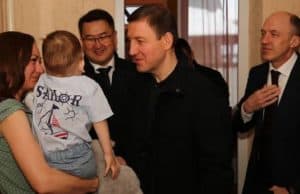 Андрей Турчак в Горно-Алтайске встретился с семьей мобилизованного и участниками СВО