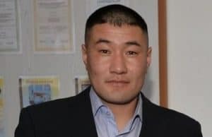 «Единая Россия» поддержит на выборах главы Яконура Аткыра Карманова