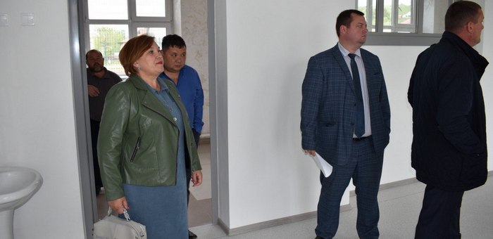 В Кызыл-Озеке готовятся к открытию отремонтированная школа и новый детский сад