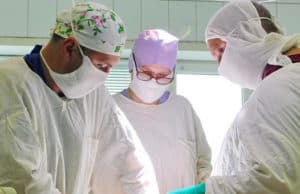 Пациенту из Республики Алтай одновременно прооперировали рак желудка и кишечника