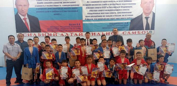 В Республике Алтай продолжаются турниры в рамках проекта «Zа самбо»