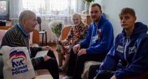 В Республике Алтай ветеранов поздравили с Днем Победы