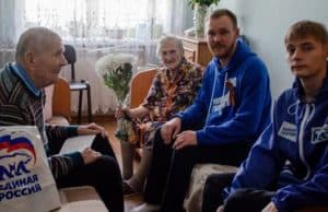 В Республике Алтай ветеранов поздравили с Днем Победы
