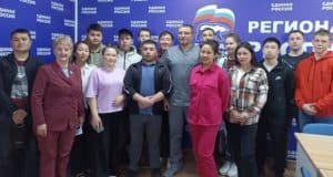 Студенты медколледжа встретились с врачом, вернувшимся из зоны проведения спецоперации Студенты медколледжа встретились с врачом, вернувшимся из зоны СВО